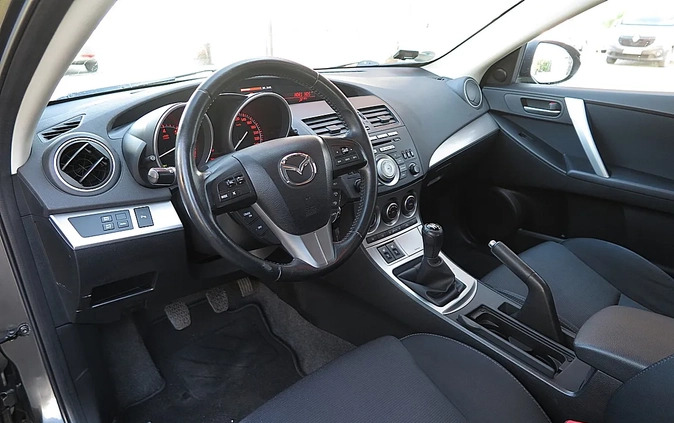 Mazda 3 cena 23800 przebieg: 199000, rok produkcji 2010 z Rogoźno małe 781